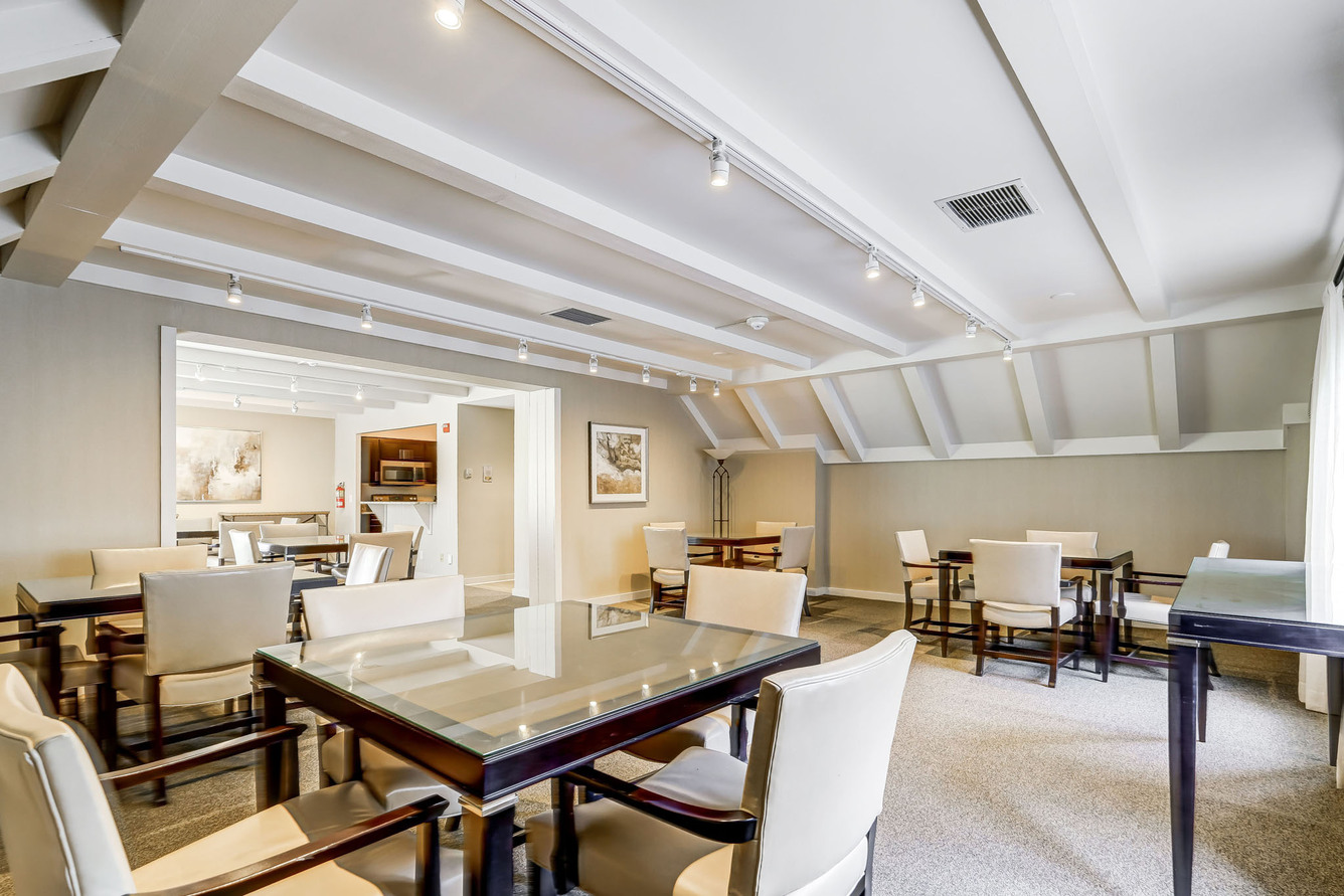 Solone Rental Building Apartments For Rent In Solon | Solon Park Apartments | Residents